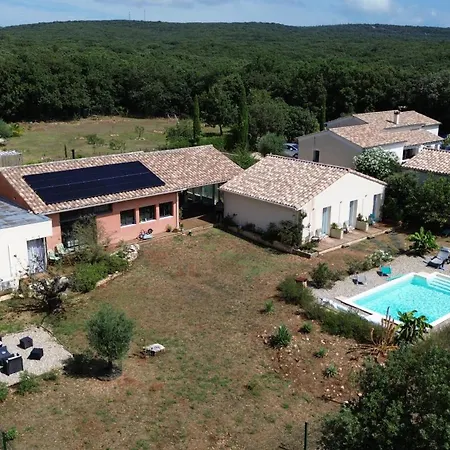 Guest house Le Petit Chene 3*