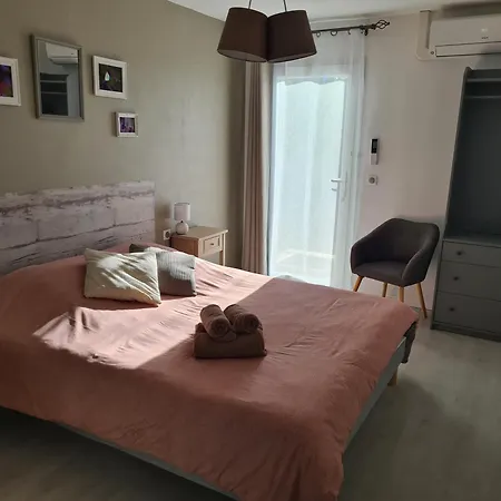 Πανσιόν Le Petit Chene *