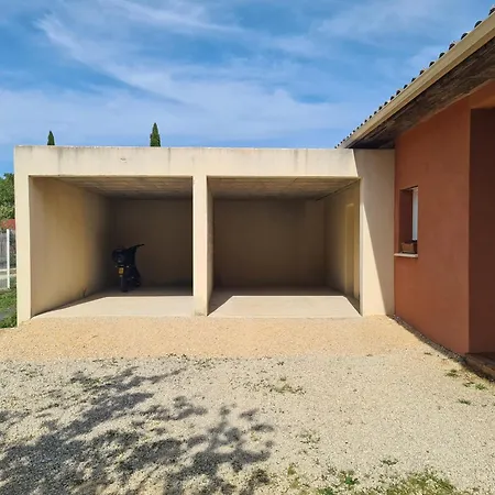 Πανσιόν Le Petit Chene